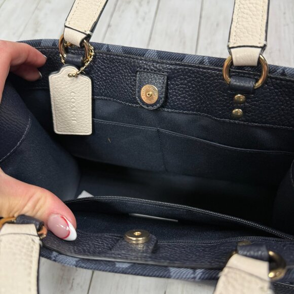 Coach Dempsey Carryall Signature Jacquard Denim Multi Purse - Picture 5 of 8